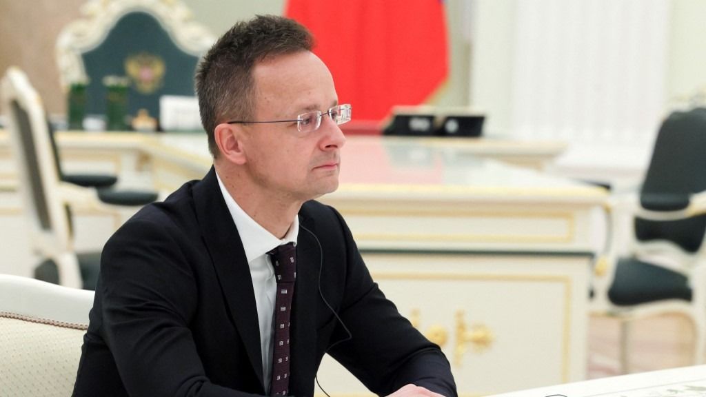 Szijjártó Péter bejelentette, hogy már két járat is indul Dubaj és Budapest között