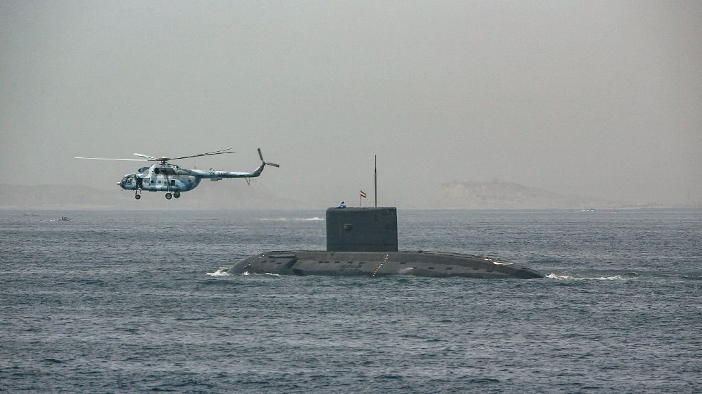 Az iráni fegyveres erők egyelőre nem fogják engedni, hogy akár csak egy liter olajat is exportáljanak a régióból