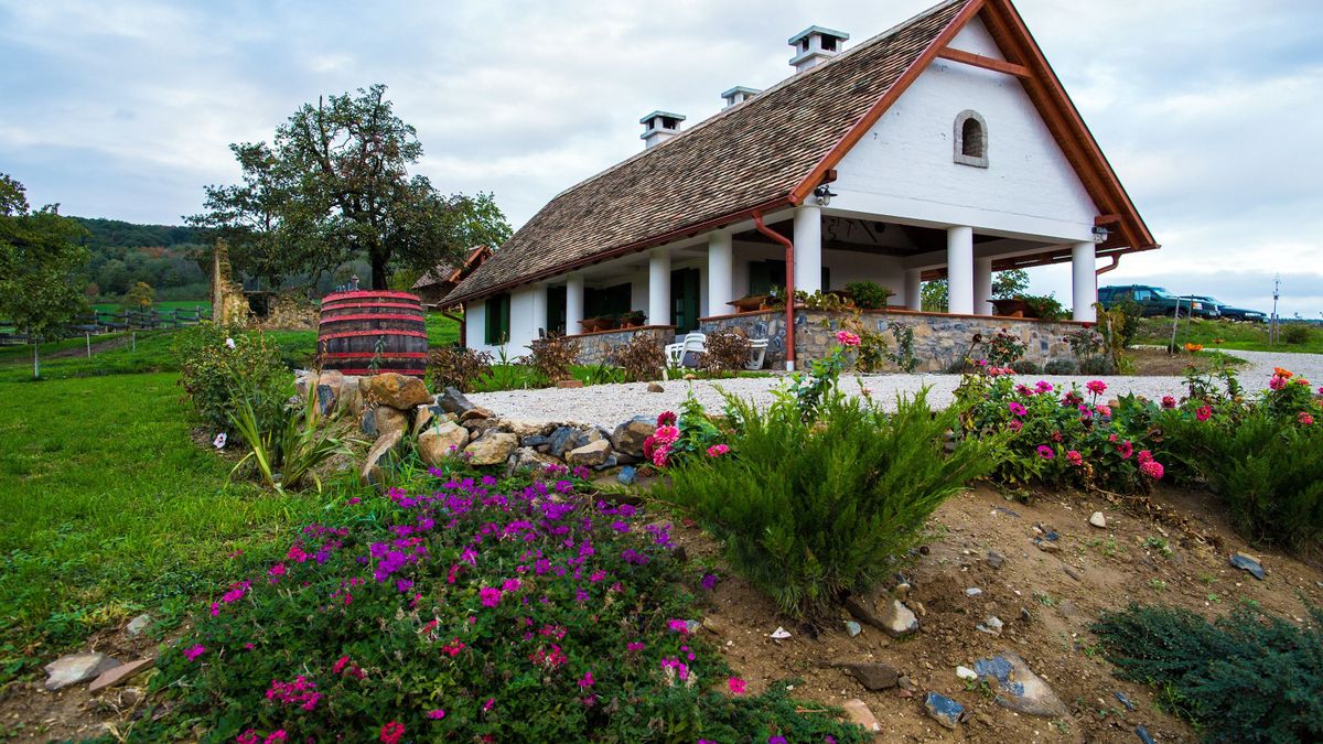 Brutális különbségek a nyaralópiacon: a Balaton elszállt, de van, ahol még féláron vásárolhat