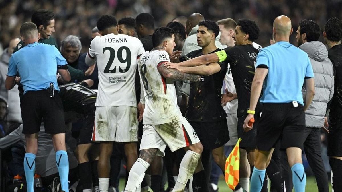 Fellökte a labdaszedő fiút, áldozathibáztatás és bocsánatkérés a BL-rangadó után