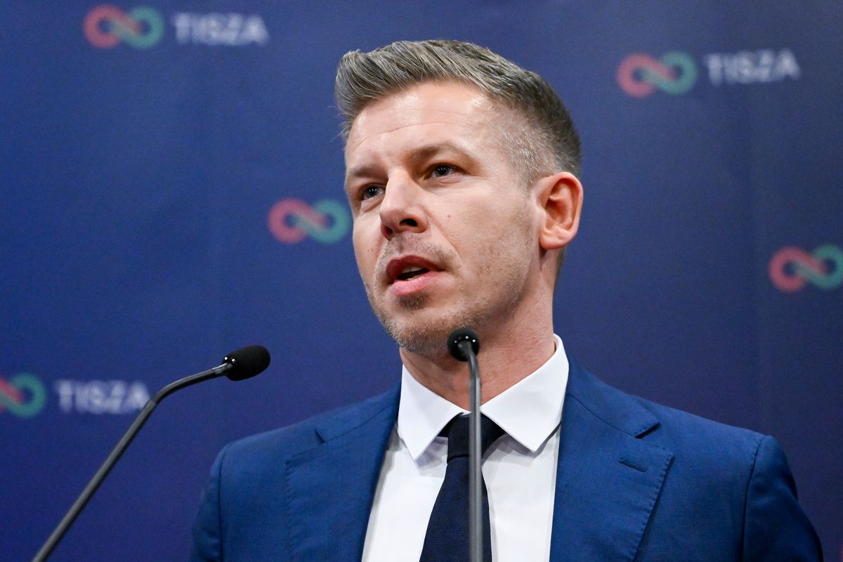 Budapest, 2026. február 21.
Magyar Péter, a Tisza Párt elnöke a szervezet kampányindító rendezvényén tartott sajtótájékoztatóján a budapesti Europa Event Centerben 2026. február 21-én.
MTI/Hegedüs Róbert