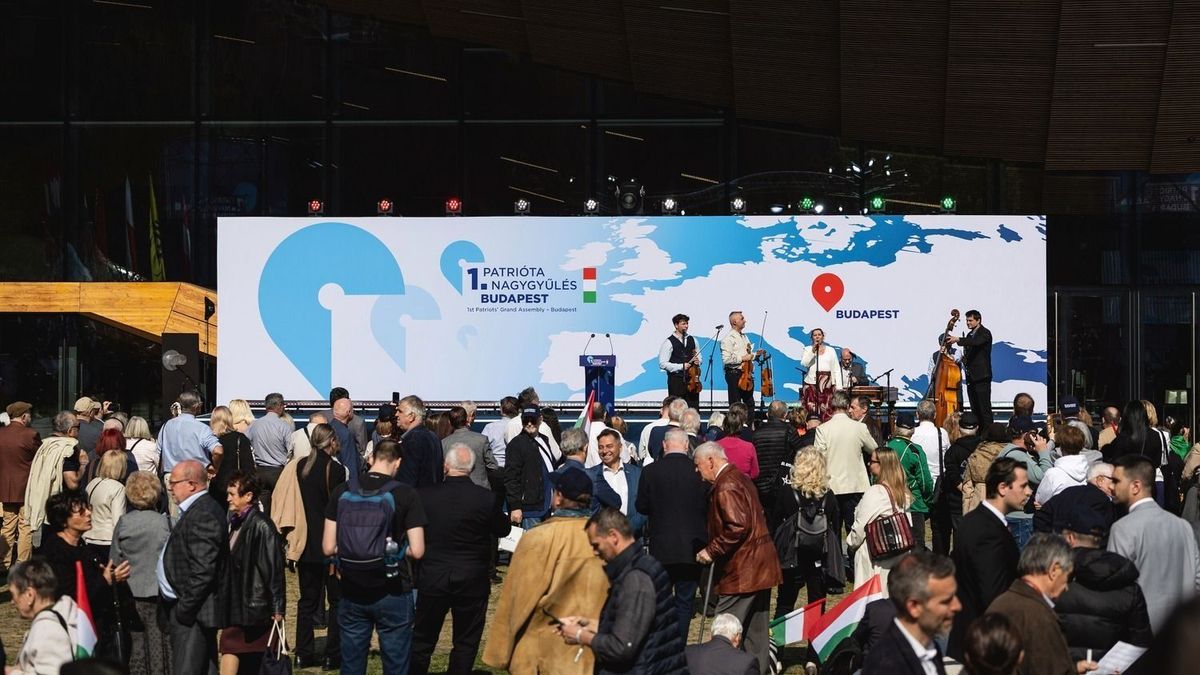 Santiago Abascal az I. Patrióta Nagygyűlésen: Orbán Viktor tartja magát az adott szavához