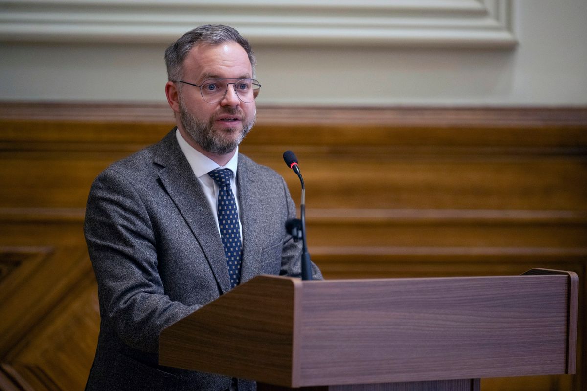 Budapest, 2026. március 2.
Orbán Balázs, a miniszterelnök politikai igazgatója beszédet mond a Nemzeti Közszolgálati Egyetemen (NKE) fennállásának 15. évfordulója alkalmából az egyetem dísztermében tartott konferencián 2026. március 2-án.
MTI/Kovács Márton