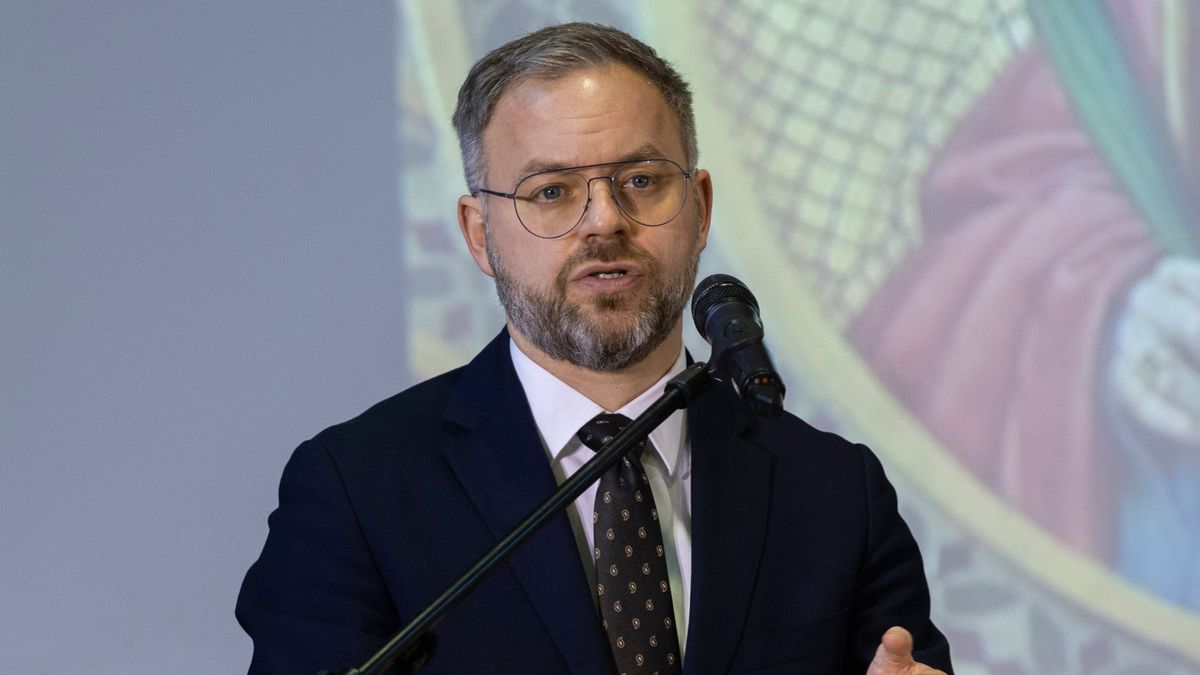 Orbán Balázs: Elég volt a magyar emberek veszélyeztetéséből!