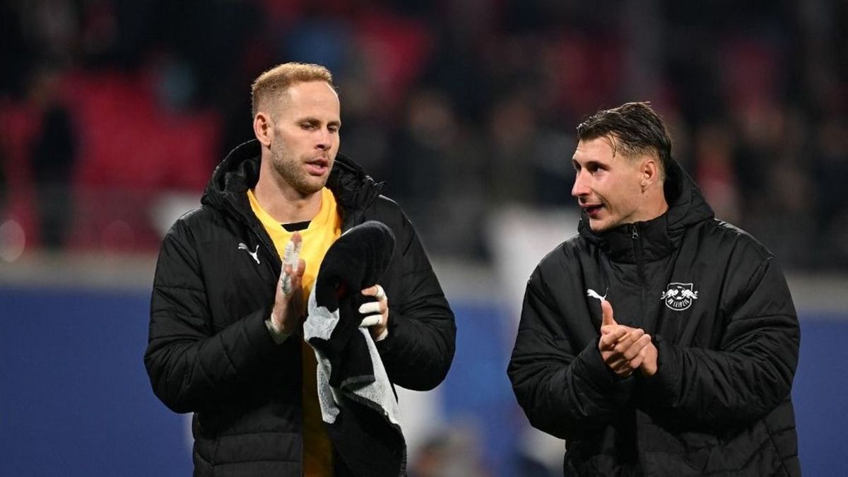 Gulácsi Péter már edz, nem játszott, Willi Orbán végig a pályán volt az RB Leipzig csapatában Fotó: HENDRIK SCHMIDT Forrás: DPA