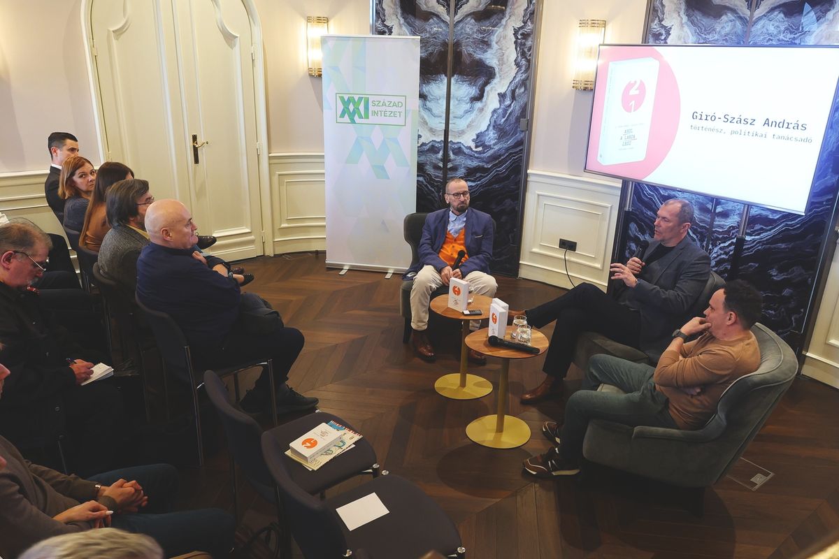 20260311 budapest XXI szazadi intezet ahol a labda lessz c konyv bemutatoja kerekasztal beszelgetes szájer józsef giro szasz andras tortenesz g. fodor gabor havran zoltan magyar nemzet