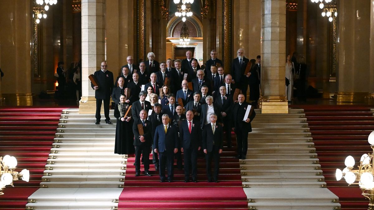 Orbán Viktor gratulált a Kossuth- és Széchenyi-díjasoknak