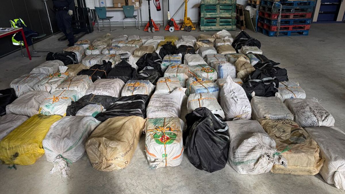 Franciaországban lefoglaltak tizenhárom tonna kokaint Dunkerque-ben