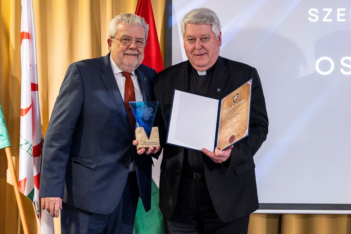 Szellemi Honvédő Díjátadó
CÖF