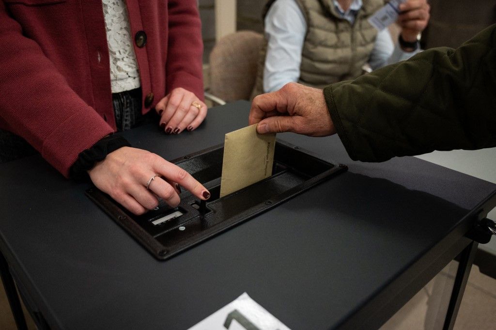 Megkezdődött Franciaországban a helyhatósági választások első fordulója Fotó: ADRIEN FILLON / Hans Lucas