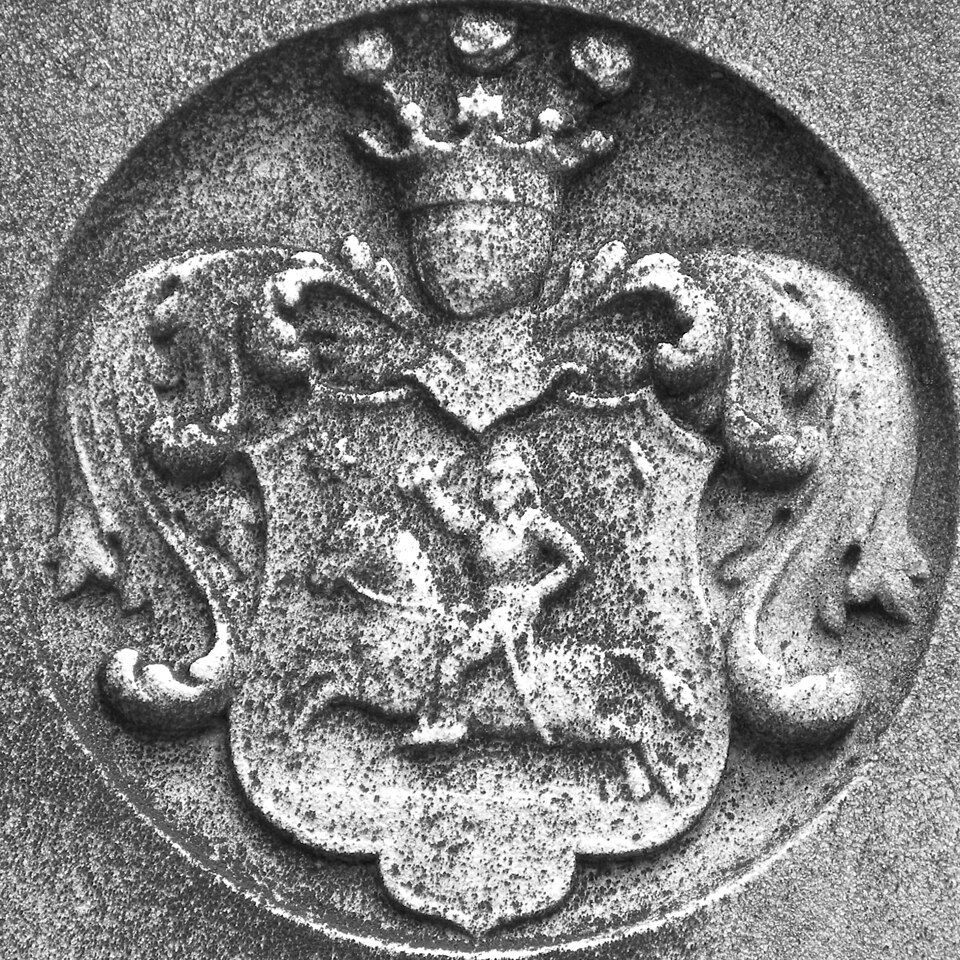 Reviczky Károly nemesi címere. Mária Terézia bárói, majd II. József grófi rangra emelte a kiváló diplomatáját