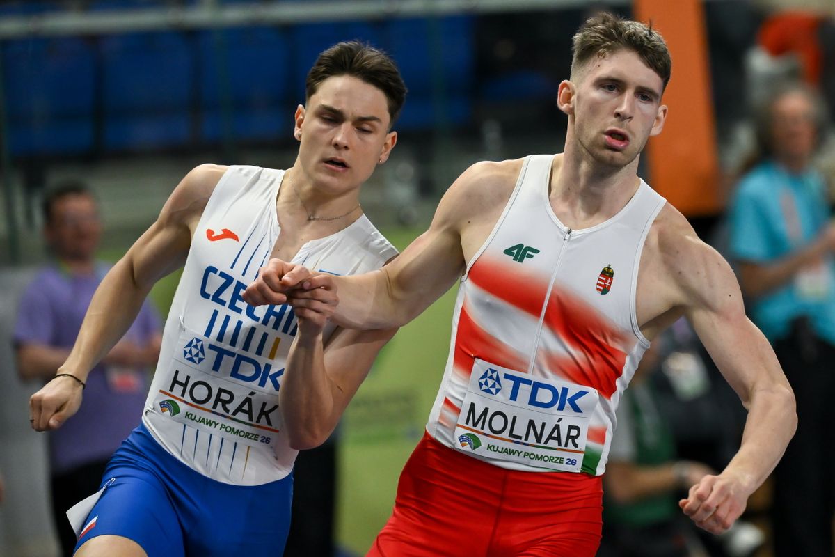 Molnár Attila (jobbra) visszavágot cseh riválisának