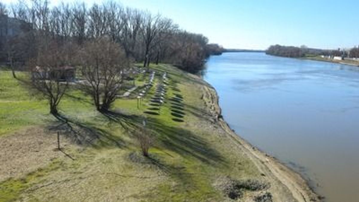 Napos idő várható, de nem mindenhol ússzuk meg eső nélkül