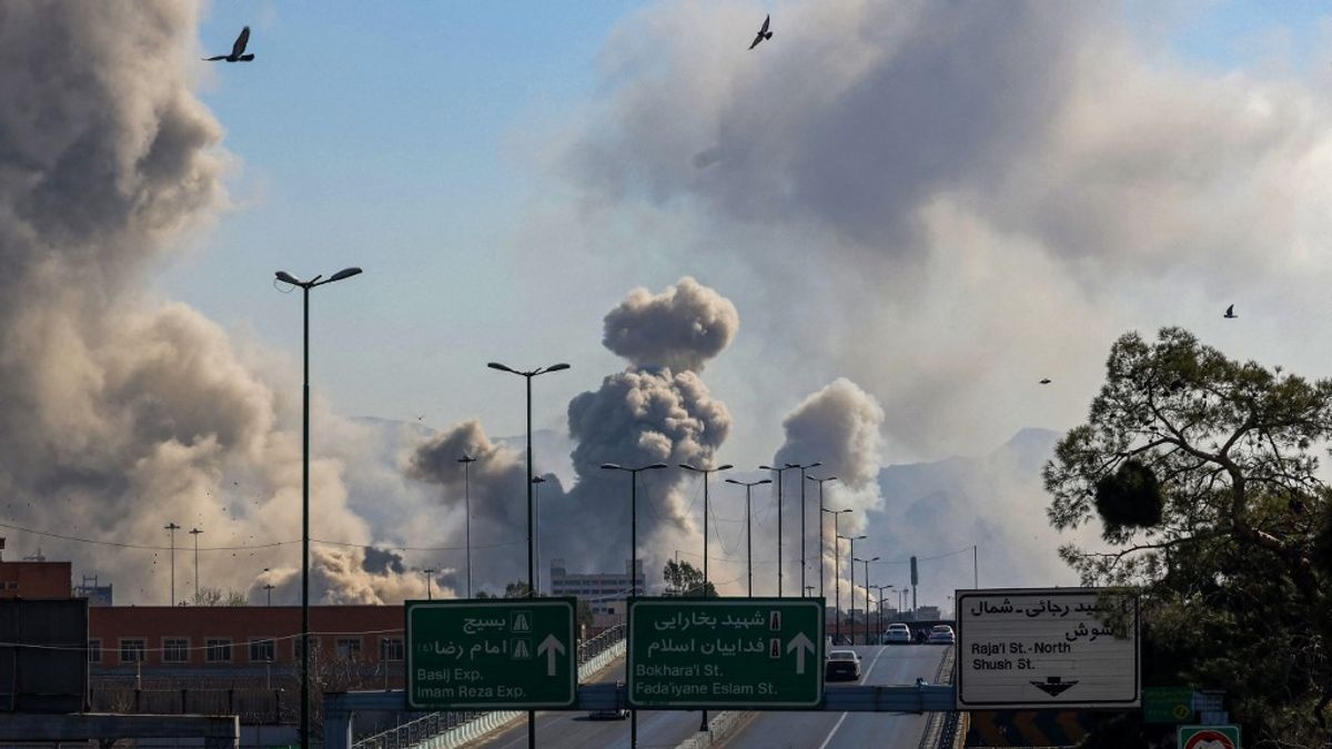 A tavasz beköszöntött, a béke nem