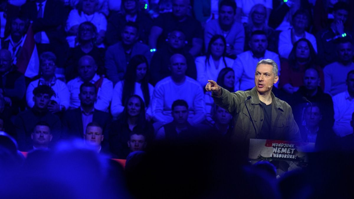 Lázár János: Az ukrán elit már magyar gyerekeket fenyeget