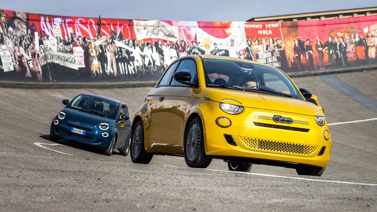 Drága villanyautóból készített olcsó hibridet a Fiat