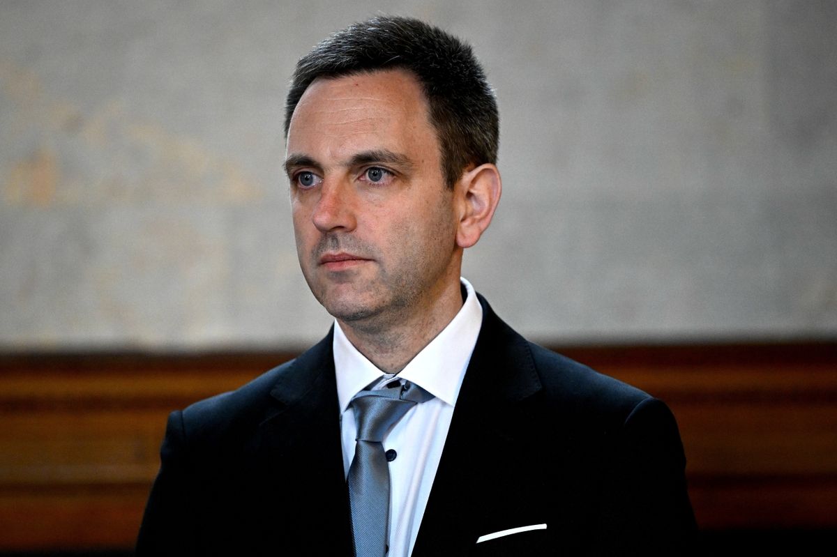 Budapest, 2026. április 21.
Melléthei-Barna Márton, a Tisza Párt delegációjának tagja az Országgyűlés alakuló ülésének előkészítő tárgyalása végén tartott sajtótájékoztatón az Országházban 2026. április 21-én.
MTI/Hegedüs Róbert
