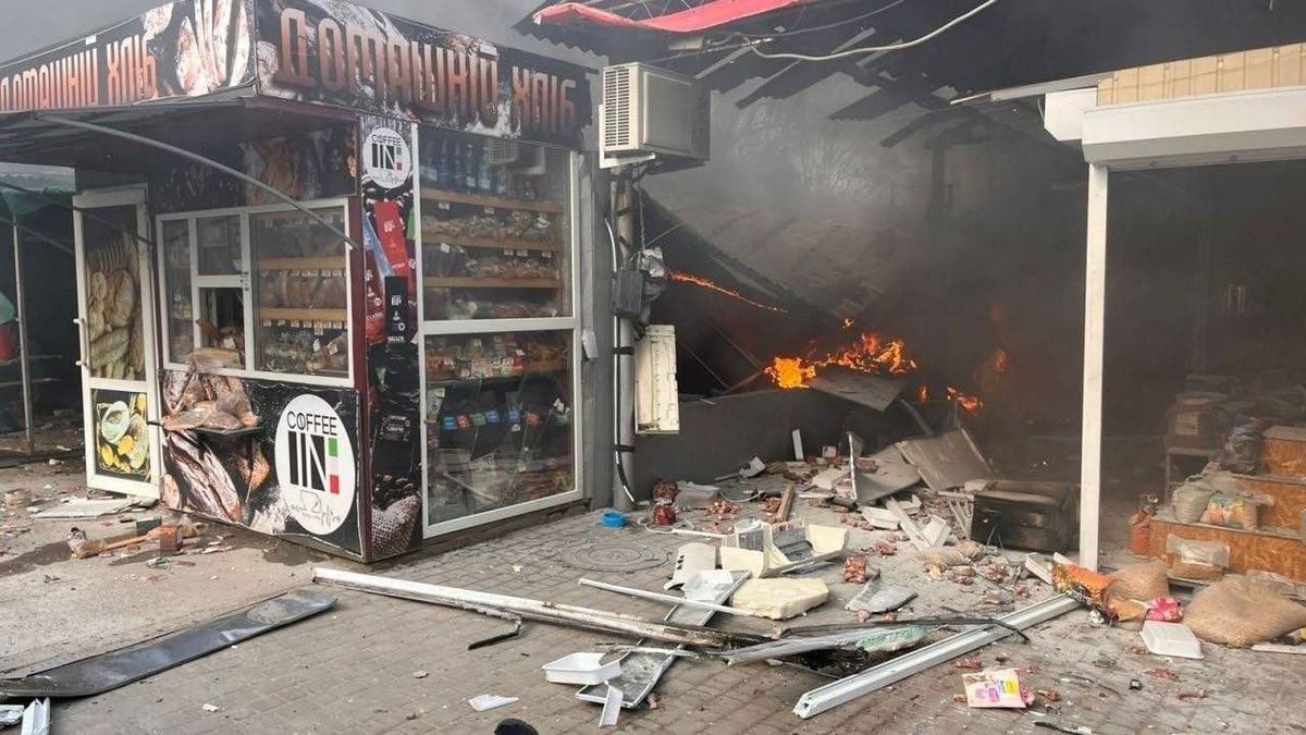 Többen meghaltak egy nyikopoli piac elleni orosz támadásban