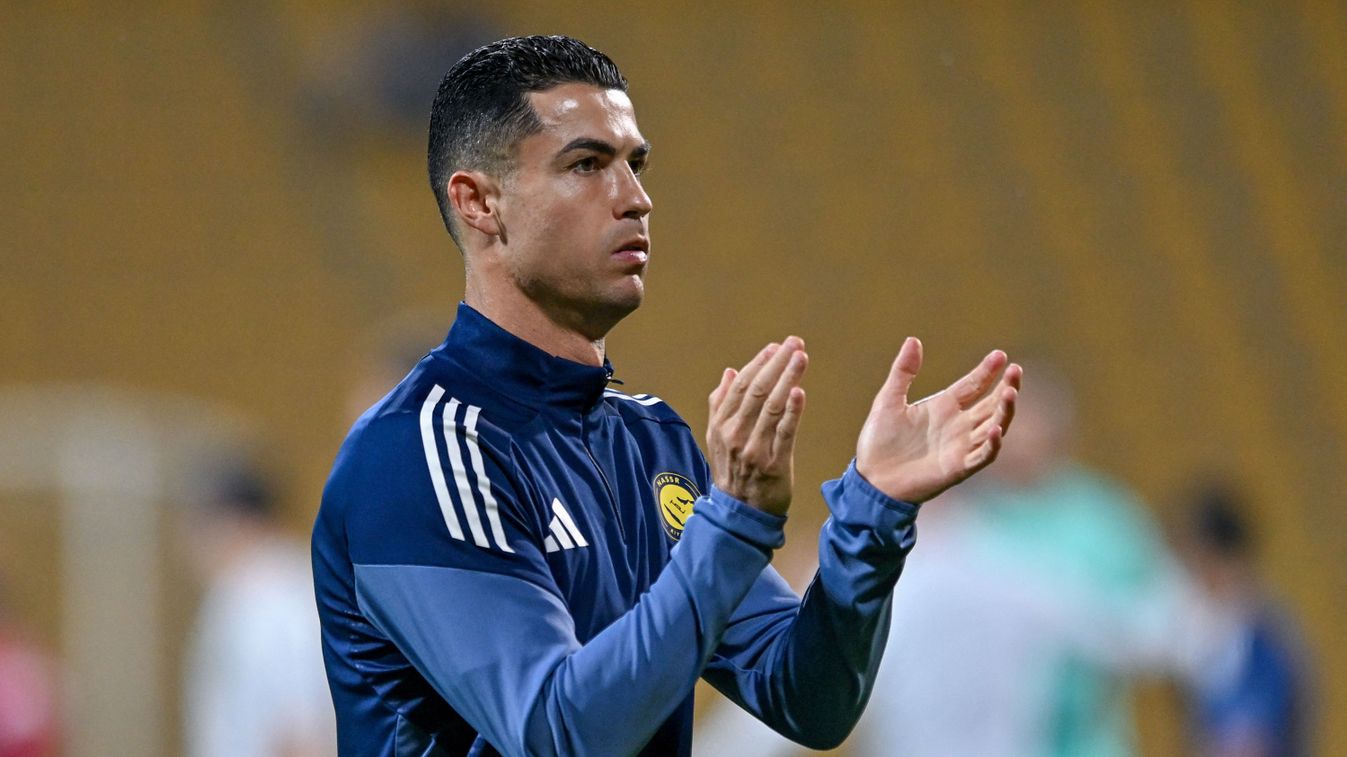 Cristiano Ronaldo
DUBAI, UAE - APRIL 22: Cristiano Ronaldo of Al Nassr warms up ahead of the Saudi Pro League semi-final match between Al Nassr and Al Ahli at Zabeel Stadium in Dubai, United Arab Emirates, on April 22, 2026. Waleed Zein / Anadolu (Photo b