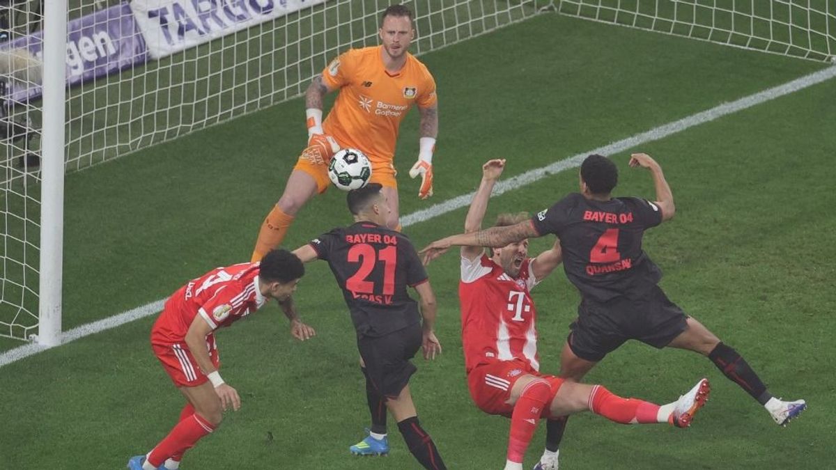 A Bayern München VAR-os gólja után azonnal lefújták a Német Kupa elődöntőjét