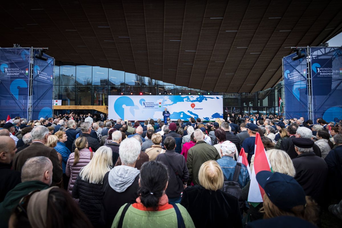 Orbán Viktor erős patrióta közösséget épített az elmúlt években 