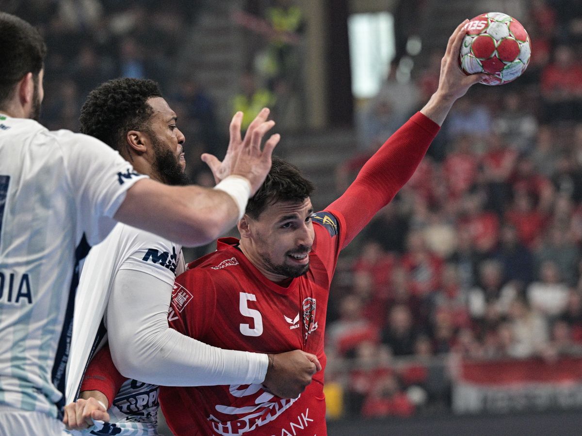 Háromgólos szegedi előny volt a szüntben. (Fotó: Vasvári Tamás / MTI Fotószerkesztõség)