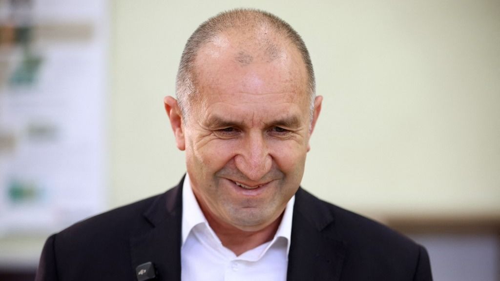 Rumen Radev volt elnök magabiztos győzelmet aratott