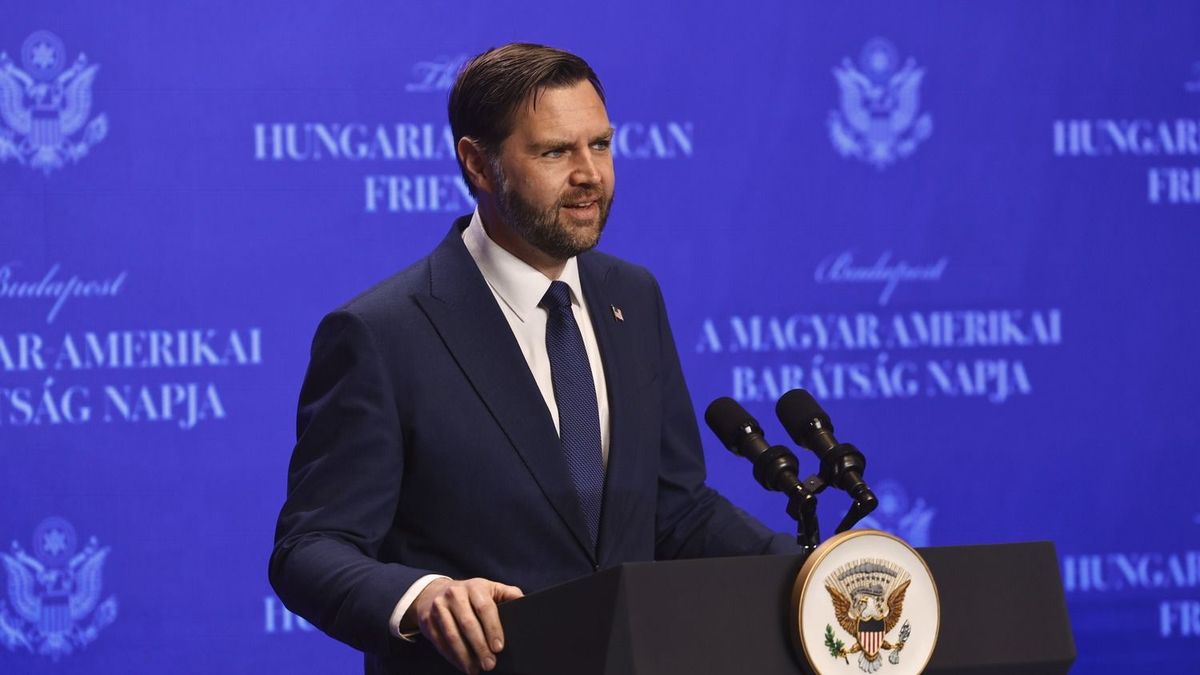 Donald Trump a vonalban! + videó