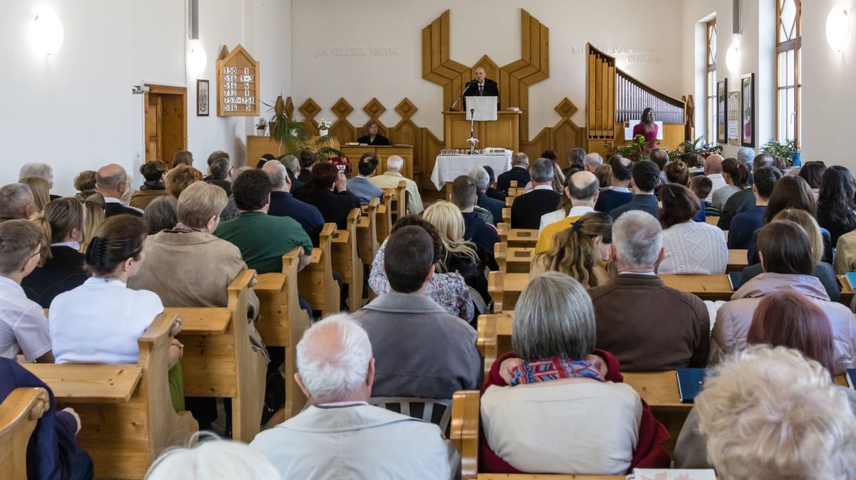 Steinbach József: Van bátorítás, igazi isteni bátorítás