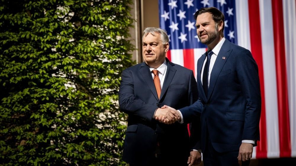 Történelmi jelentőséggel bír J.D. Vance magyarországi látogatása