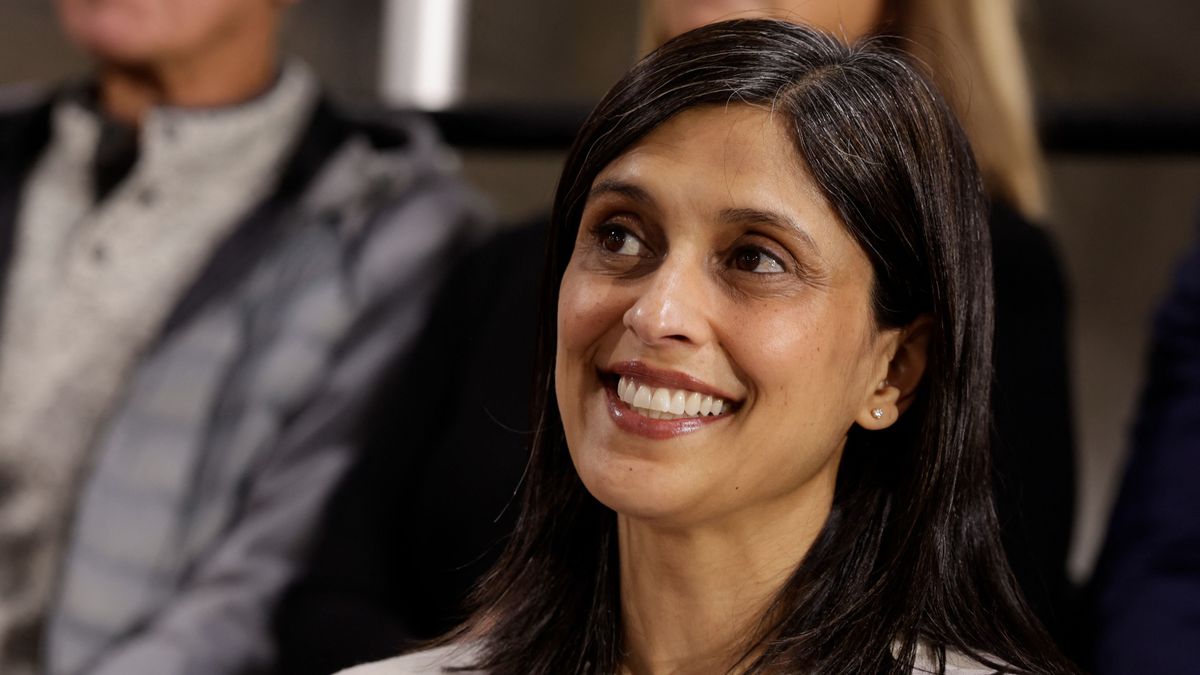 „Miért nem festi be?” – Usha Vance őszülése váratlan vitát robbantott ki