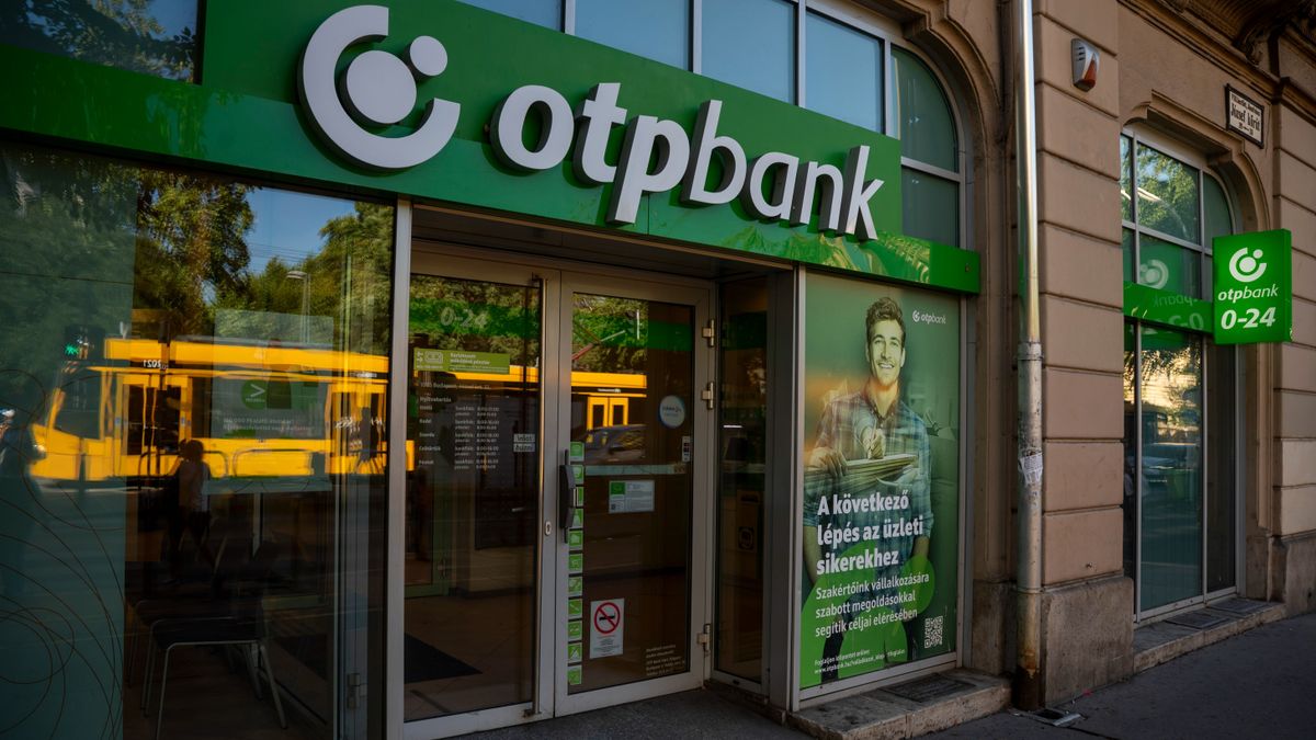 Lejár a moratórium, közölték a bankok, mennyivel drágulnak a lakossági bankszámlák