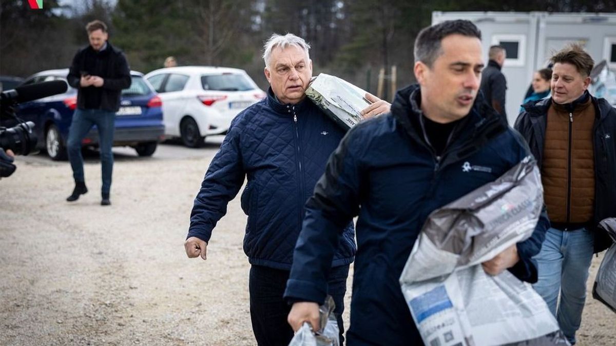 Orbán Viktor adománnyal érkezett a veszprémi PUMI állatvédelmi központba