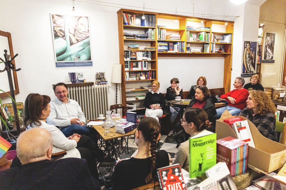 Tamara Łempicka, az Art deco királynője

A munkásságát és lebilincselő életútját bemutató programsorozat utolsó állomásaként április 15-én 18.30-tól a Prae Kiadó bemutatja a festő életregényének, Grzegorz Musiał regényfolyamának Tamara, a vulkán húga című második részét, amely a magyarul 2024-ban megjelent Én, Tamara folytatása. A két Tamara-regényről április 15-én 18.30-kor Mihályi Zsuzsa műfordítóval Balogh Endre szerkesztő beszélget.