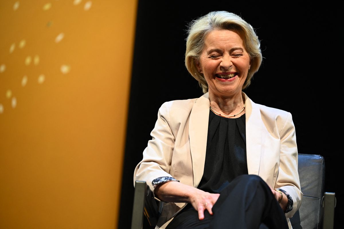 Ursula von der Leyen ünnepelte a megállapodást, amely semmilyen szállítási kötelezettséget nem tartalmazott