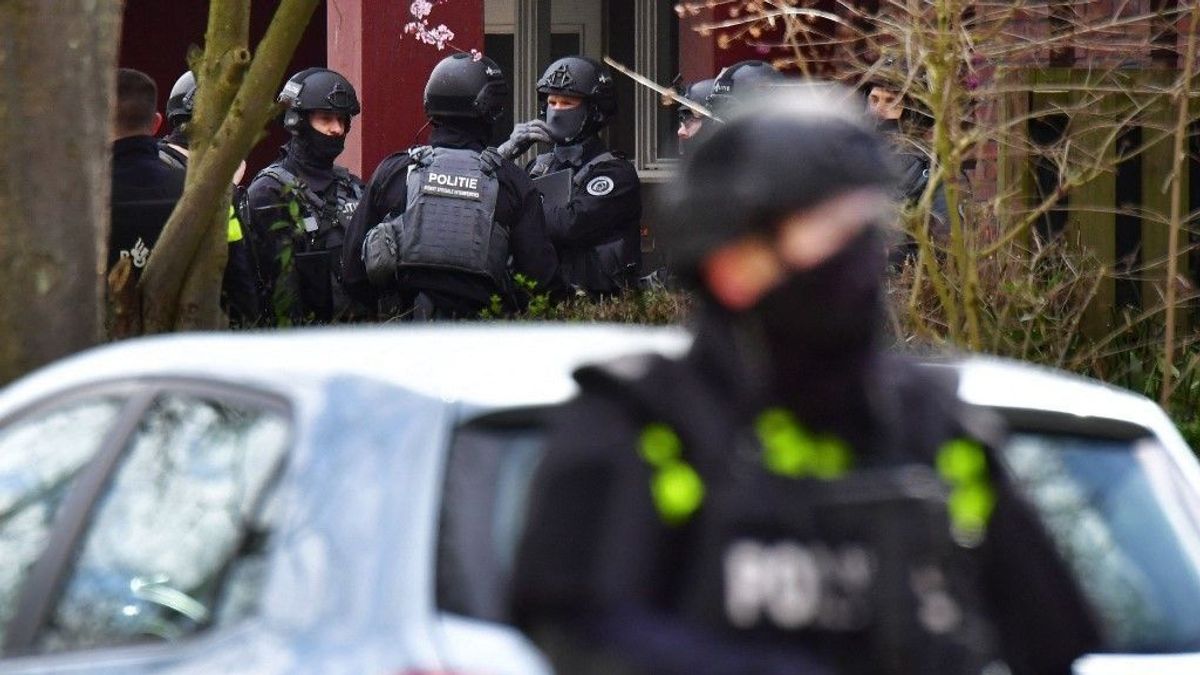 Holland hírszerzés: nyolcvan év óta most a legsúlyosabb a biztonsági fenyegetettség Hollandiában