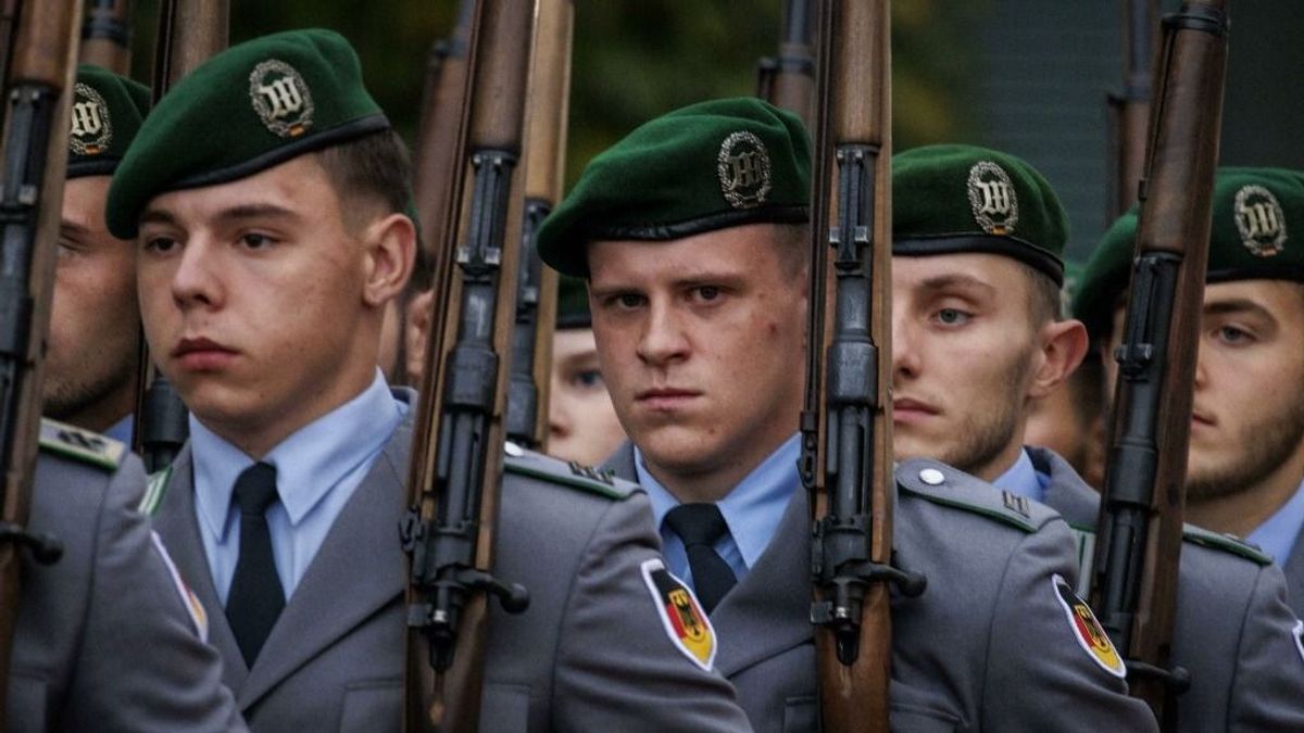 Engedélyhez kötik a hadköteles korú német férfiak külföldi tartózkodását