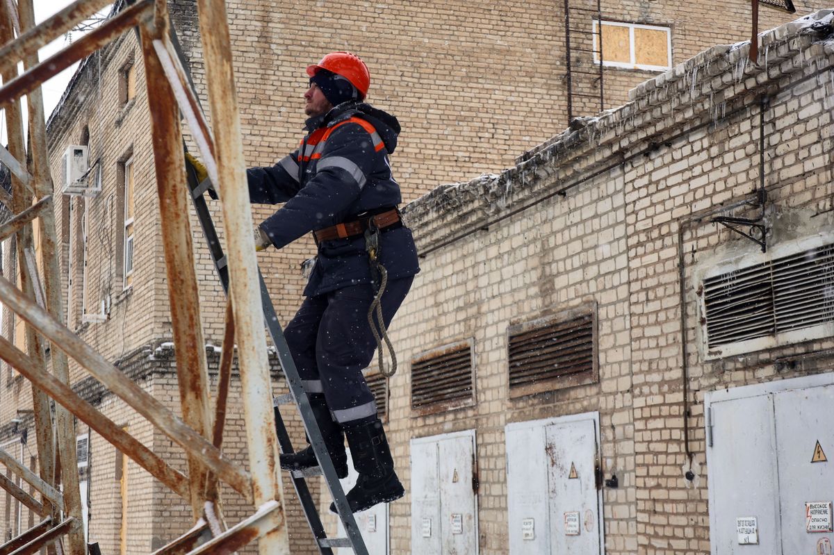 Az oroszok támadása miatt több város is áram nélkül maradt 