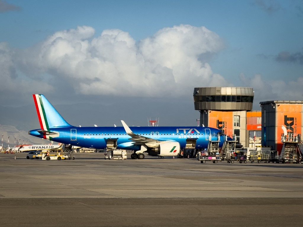 Teljesen kimerítették az érkező járatok a Brindisi repülőtér üzemanyag-tartalékát