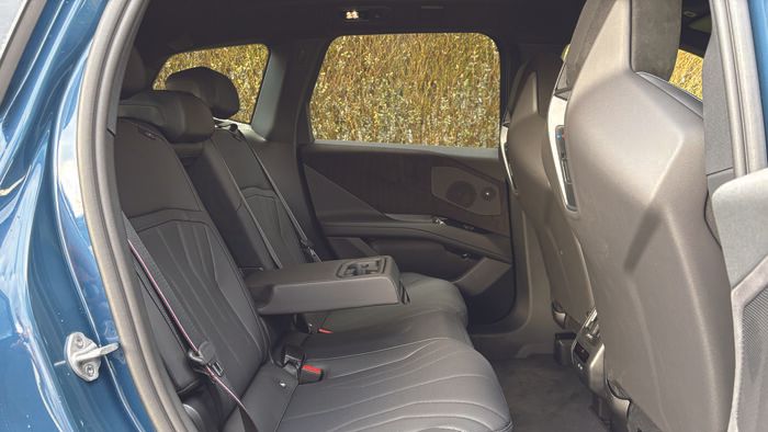 BMW iX3 teszt