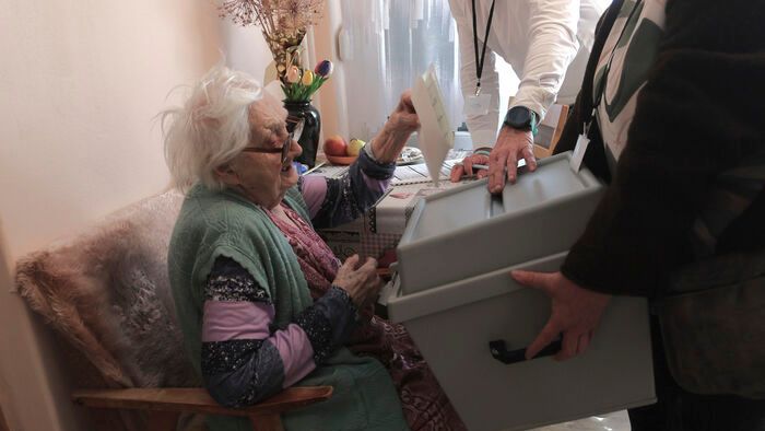 választás szavazás
mozgóurna