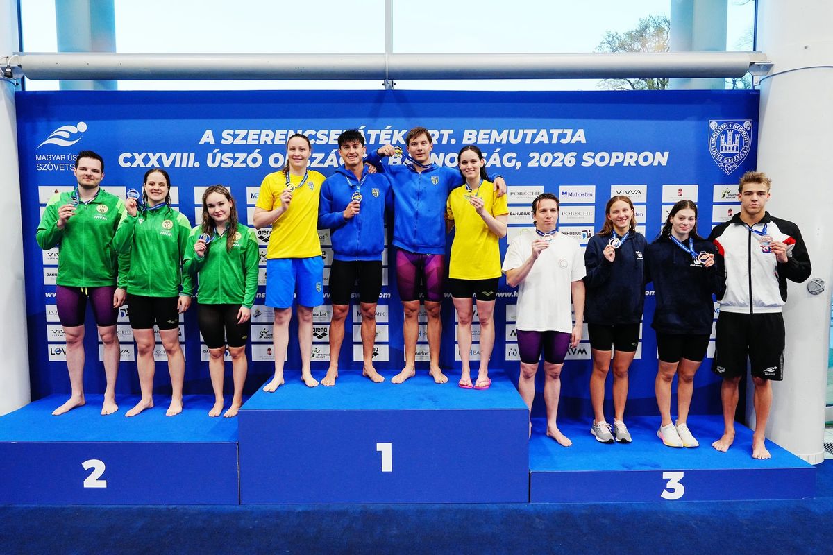 Verrasztó Dávid 37 évesen az országos bajnokság dobogóján a harmadik helyezett Jövő SC színeiben