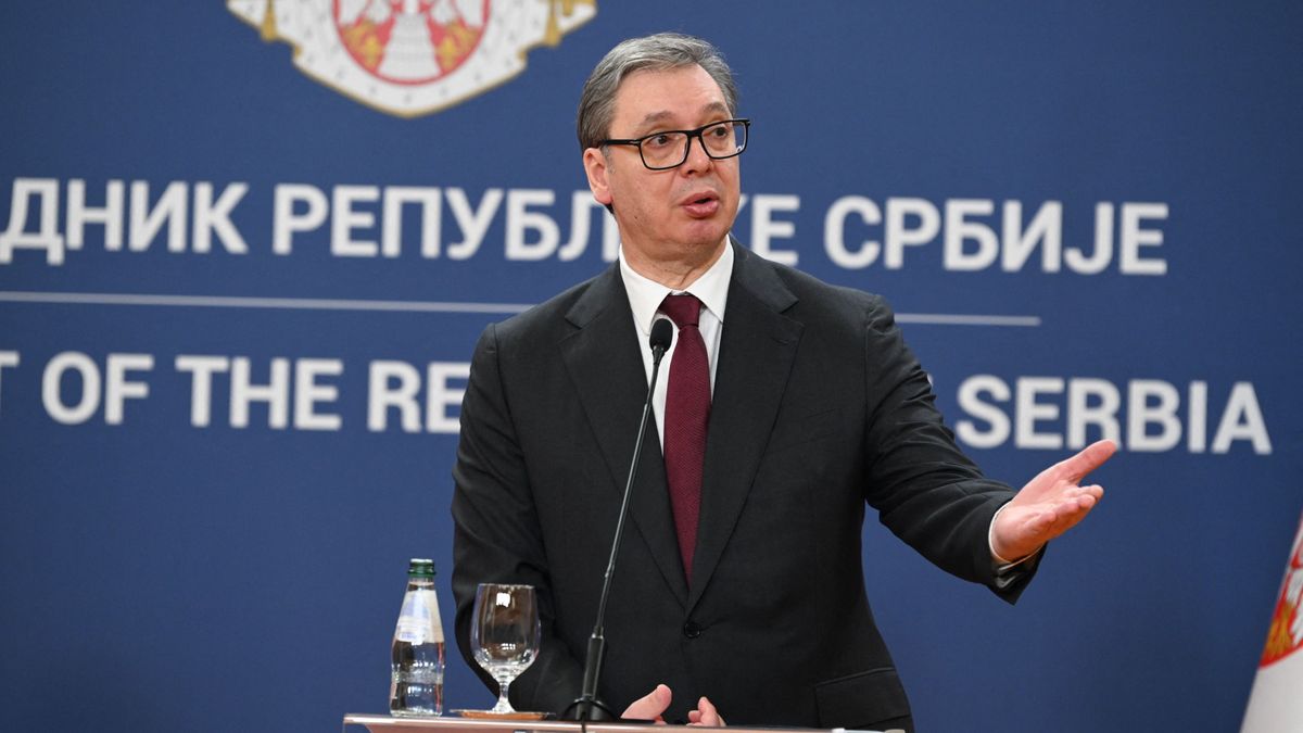 Vucsics: Nagy rombolóerejű robbanóanyagot találtak a Török Áramlatnál a magyar határ közelében