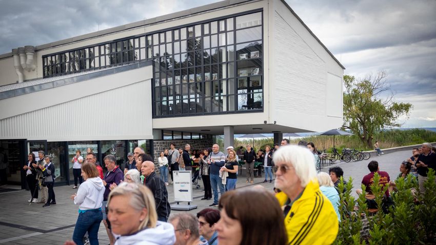 Kvíz kérdést ábrázoló kép.