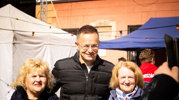 Orbán Viktor országjárás 
kampány