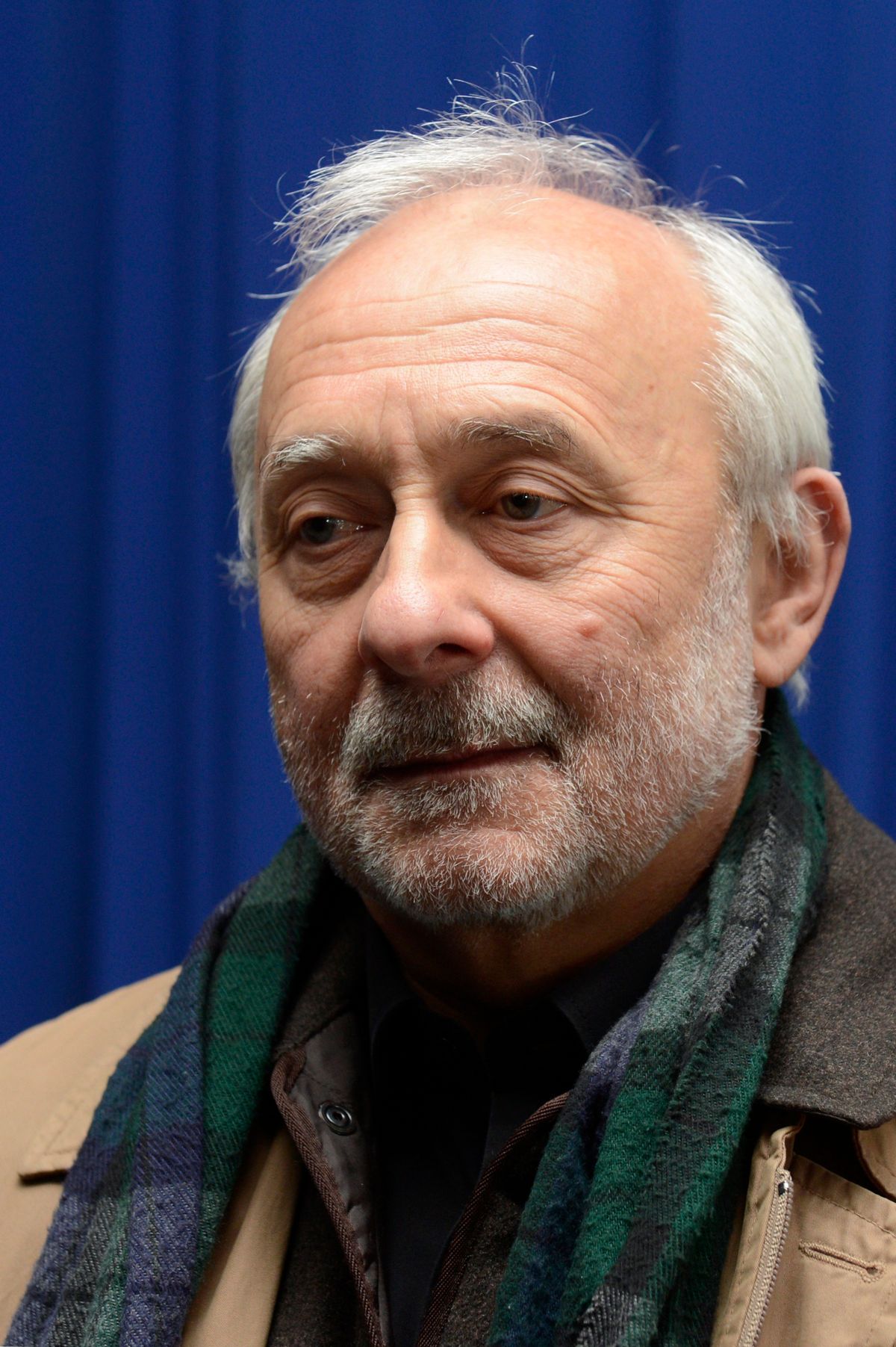 Budapest, 2017. február 24.
Csillag István közgazdász, volt gazdasági és közlekedési miniszter Katona Kálmán egykori közlekedési, hírközlési és vízügyi miniszter temetésén a budapesti Fiumei úti Nemzeti Sírkert ravatalozójában 2017. február 24-én. Katona Kálmán hosszan tartó, súlyos betegség után, életének 69. évében 2017. február 5-én hunyt el.
MTI Fotó: Soós Lajos