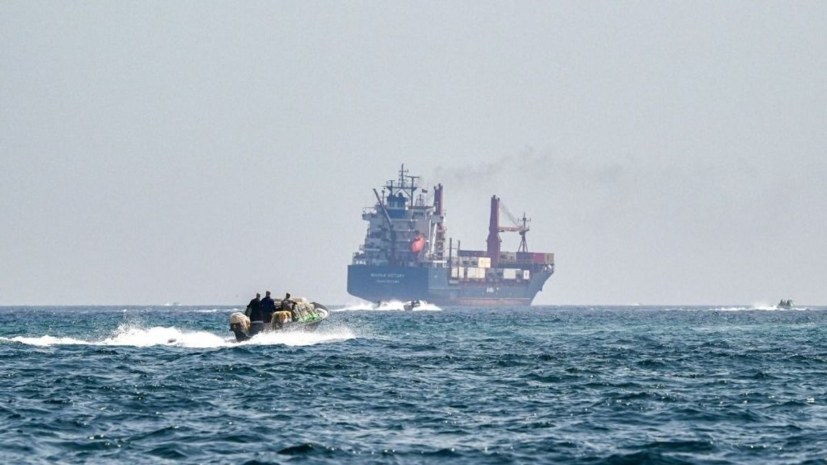 Meloni nem fél független energiapolitikát folytatni - titokban a Közel-Keletre utazott