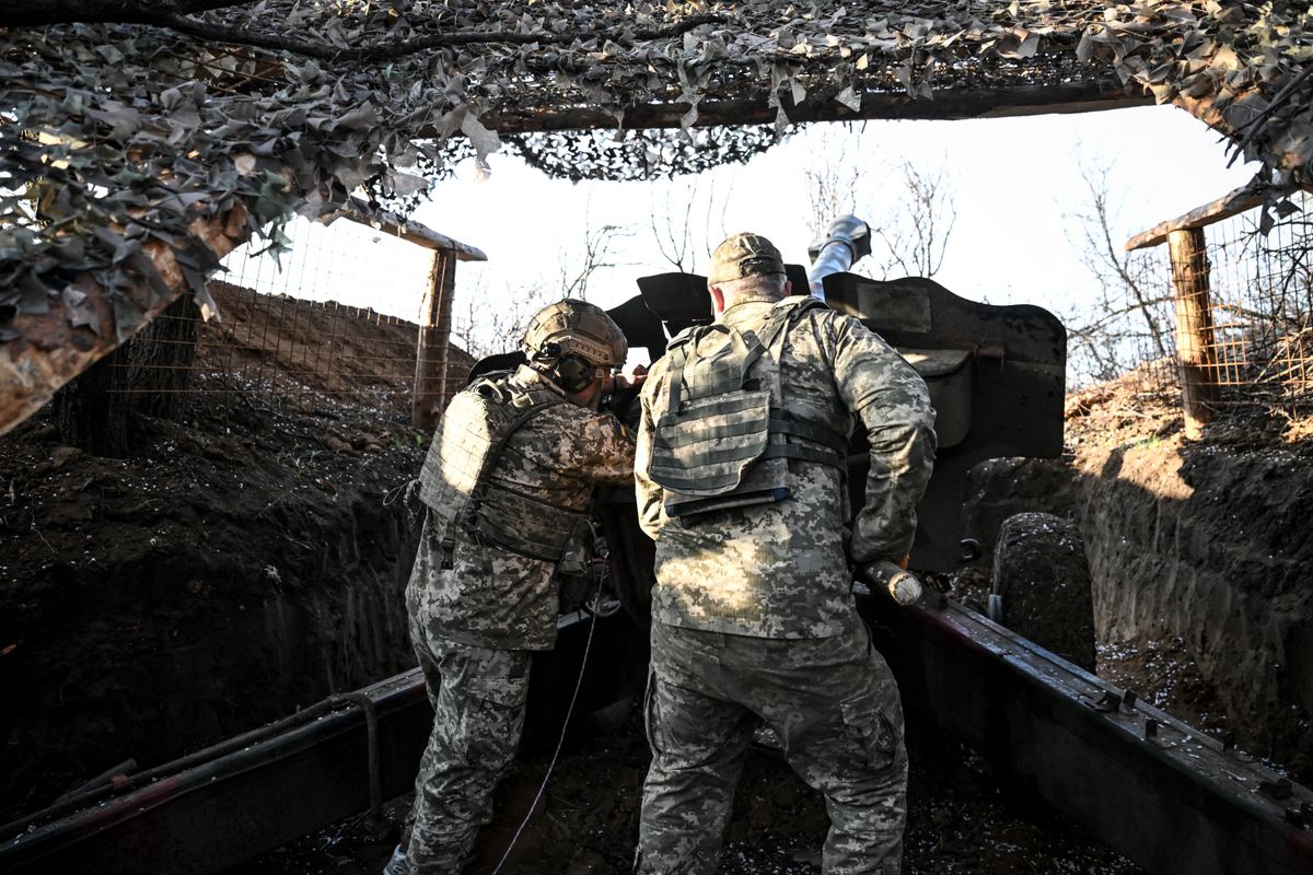 Vasárnapra virradóra egy fiatal fiú halt meg egy támadásban az orosz–ukrán háborúban (Illusztráció, forrás:  NurPhoto via AFP)