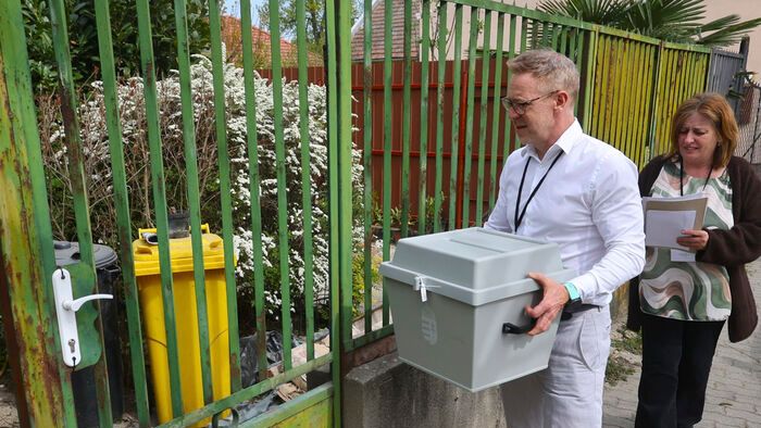 választás szavazás
mozgóurna