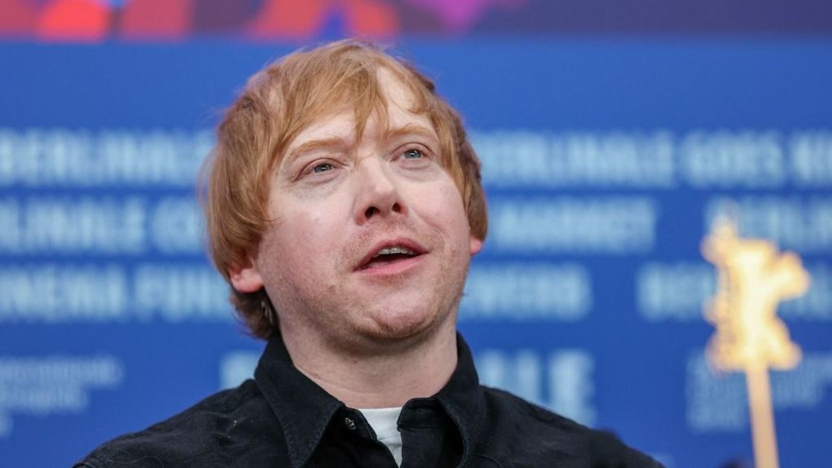 Már a Harry Potter sztárja is sokallja a számlát: Rupert Grint kiakadt a benzinkúton + videó